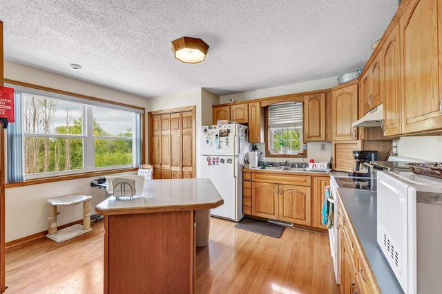 W350 COUNTY ROAD H, Fremont, WI 54940