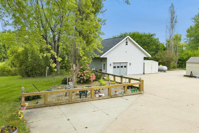 W350 COUNTY ROAD H, Fremont, WI 54940