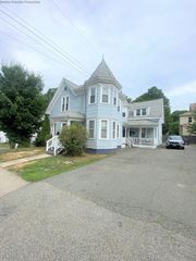 51 Reed 2, Rockland, MA 02370