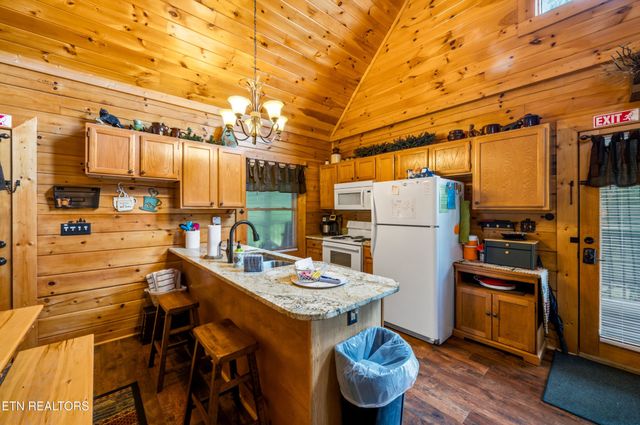 2123 Wingspan Drive, Sevierville, TN 37876