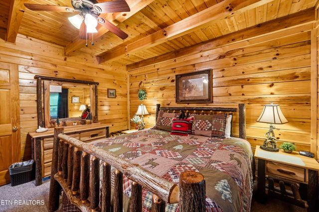 2123 Wingspan Drive, Sevierville, TN 37876