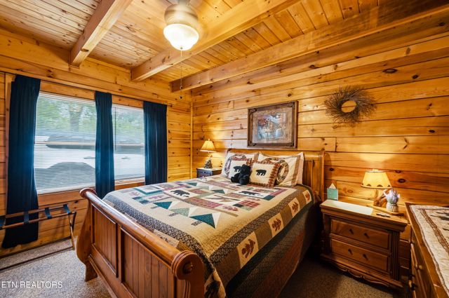 2123 Wingspan Drive, Sevierville, TN 37876