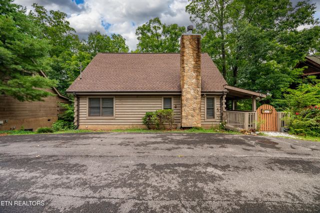 2123 Wingspan Drive, Sevierville, TN 37876