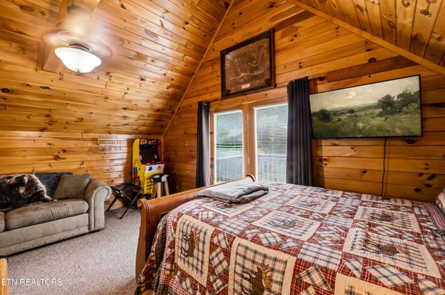 2123 Wingspan Drive, Sevierville, TN 37876