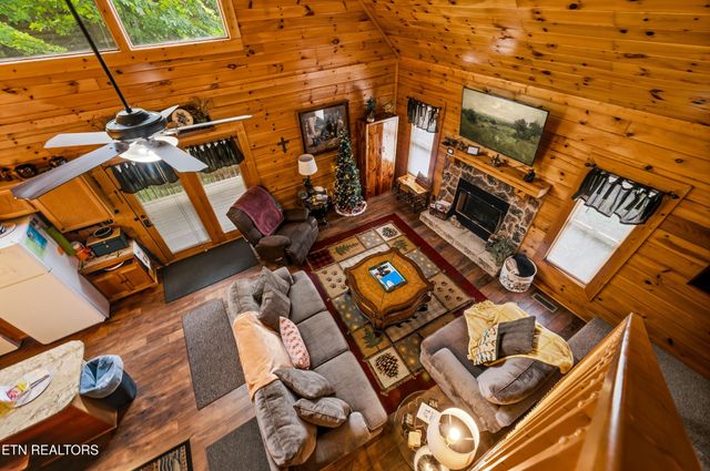 2123 Wingspan Drive, Sevierville, TN 37876