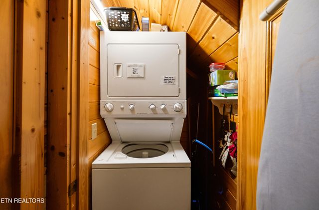 2123 Wingspan Drive, Sevierville, TN 37876