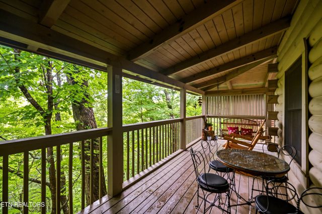 2123 Wingspan Drive, Sevierville, TN 37876