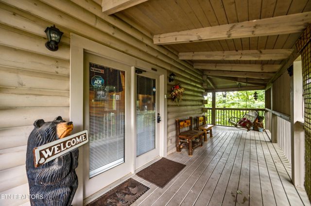 2123 Wingspan Drive, Sevierville, TN 37876