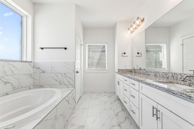 912 Banyan Tree Lane, Richardson, TX 75081