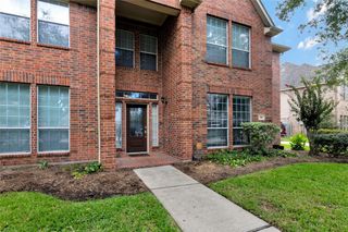 216 Willow Pointe Drive, League City, TX 77573