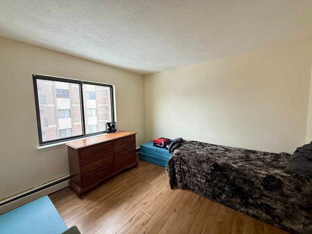 10 Williams St 34, Watertown, MA 02472