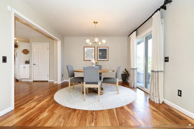 5305 Terra Heights Drive, Manhattan, KS 66503