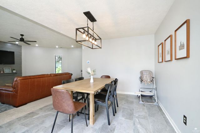 5305 Terra Heights Drive, Manhattan, KS 66503