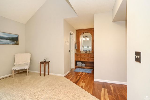 5305 Terra Heights Drive, Manhattan, KS 66503
