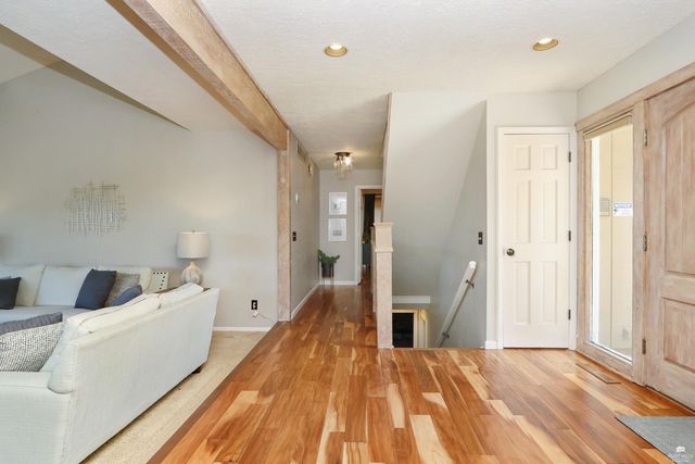 5305 Terra Heights Drive, Manhattan, KS 66503