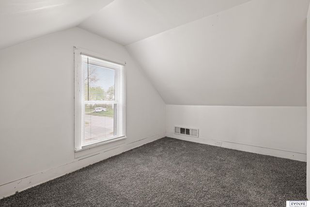 4721 N 42Nd Street, Omaha, NE 68111