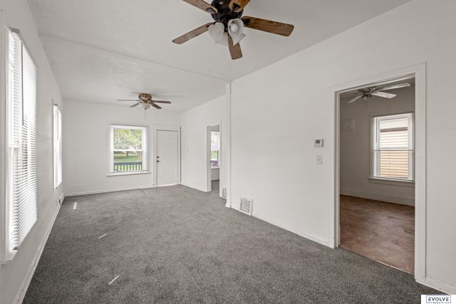 4721 N 42Nd Street, Omaha, NE 68111