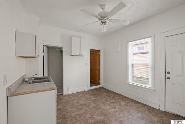4721 N 42Nd Street, Omaha, NE 68111