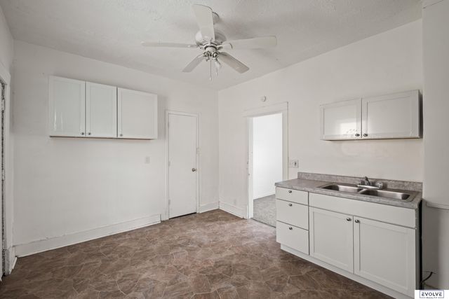 4721 N 42Nd Street, Omaha, NE 68111