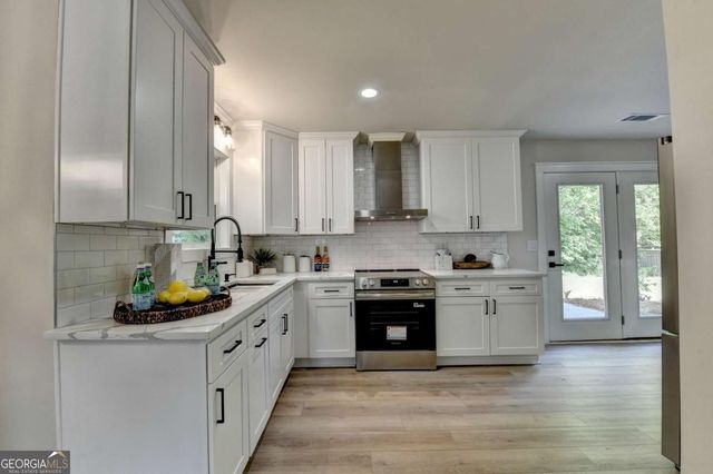 1421 Willow Bend Drive, Snellville, GA 30078