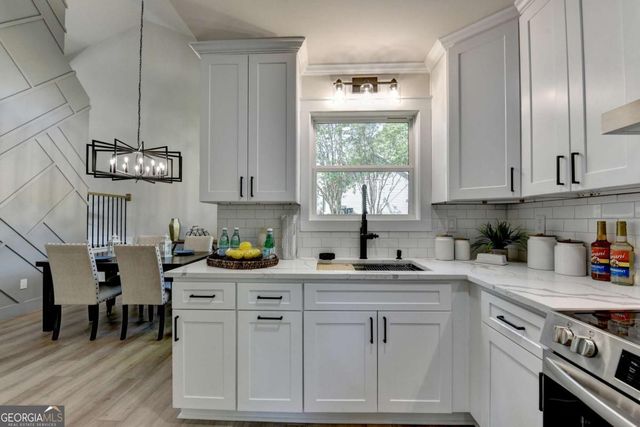 1421 Willow Bend Drive, Snellville, GA 30078