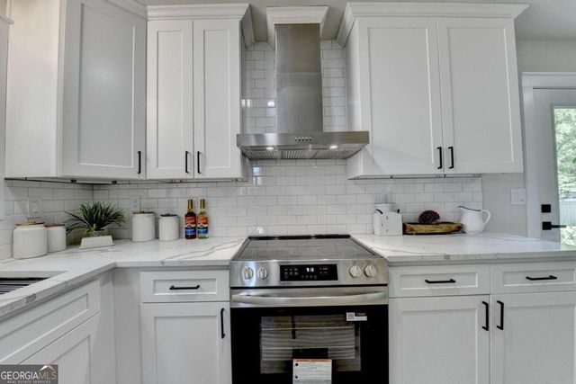 1421 Willow Bend Drive, Snellville, GA 30078