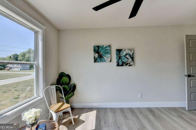 1421 Willow Bend Drive, Snellville, GA 30078