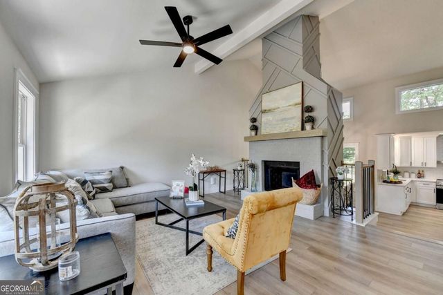 1421 Willow Bend Drive, Snellville, GA 30078