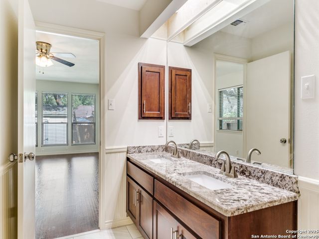 13739 Oak Pebble, San Antonio, TX 78232