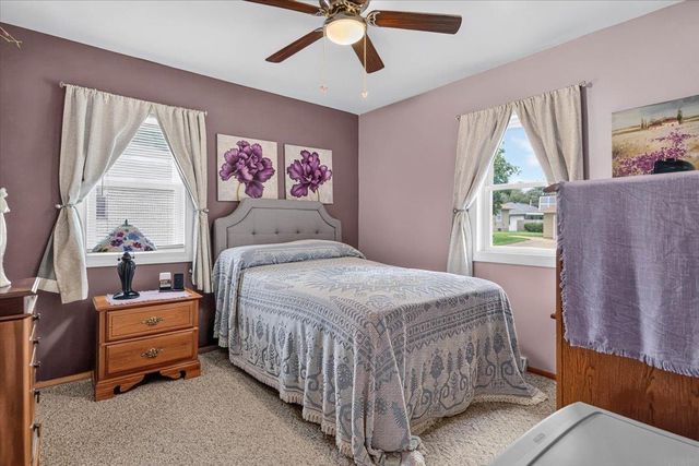 1129 Maxine Avenue, Waterloo, IA 50701