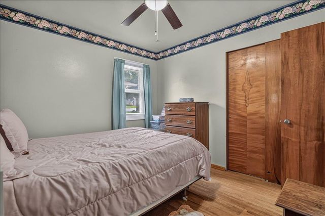 1129 Maxine Avenue, Waterloo, IA 50701