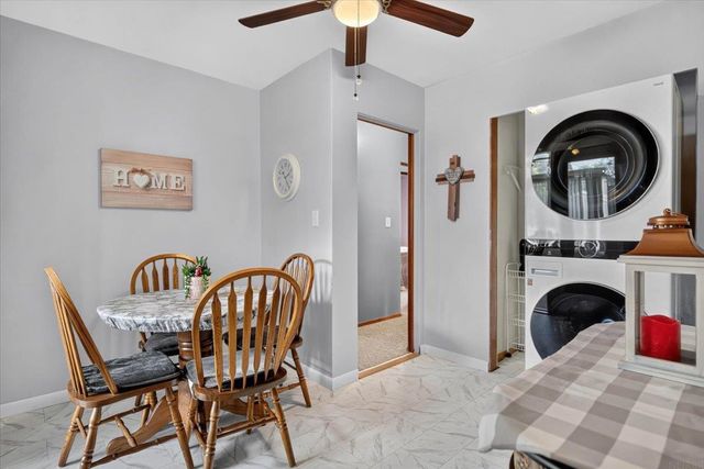 1129 Maxine Avenue, Waterloo, IA 50701