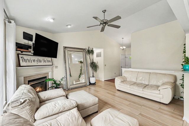 6360 Deermeade Drive, Florence, KY 41042