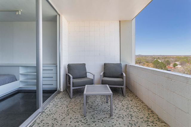 600 Alcalde Place SW 7B, Albuquerque, NM 87104