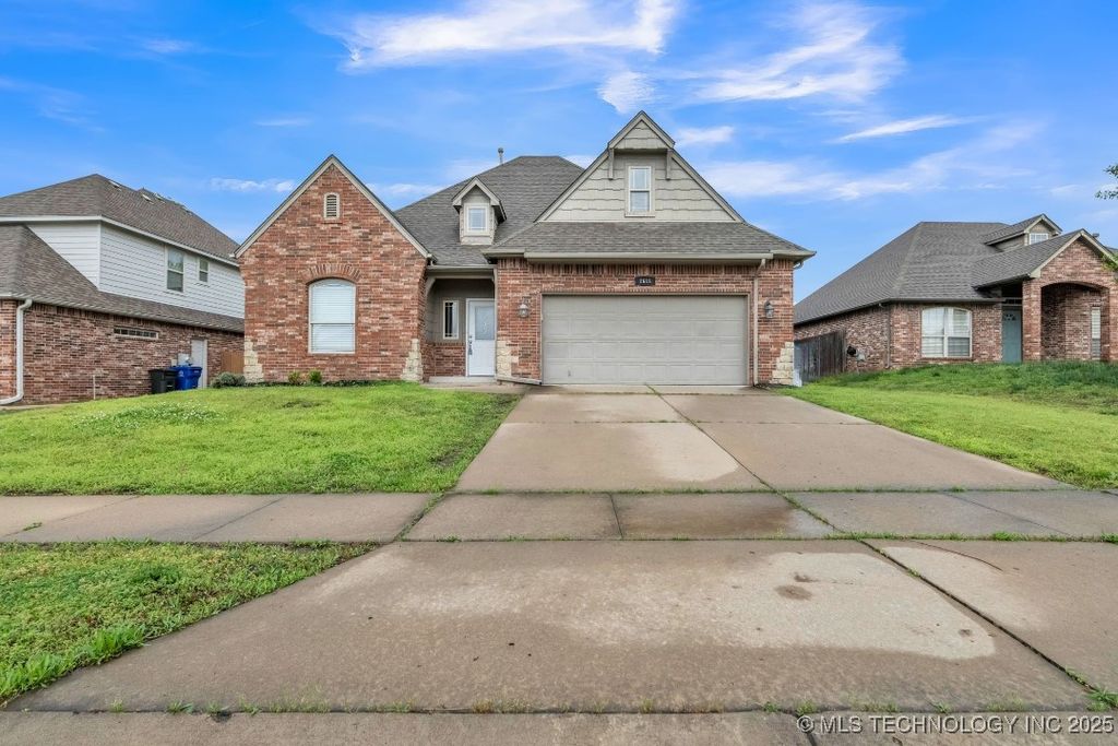 2615 S 15th Place, Broken Arrow, OK 74012