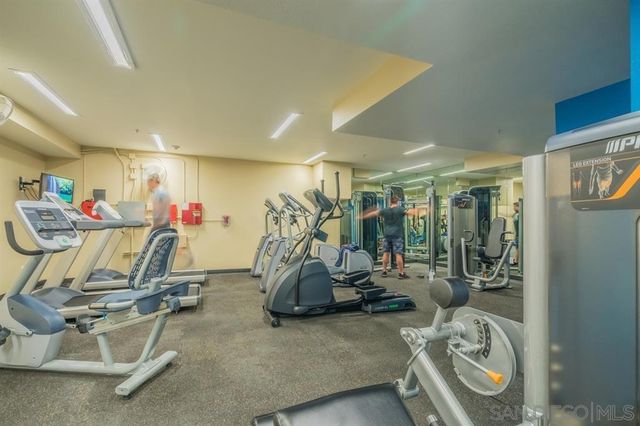450 J ST, San Diego, CA 92101