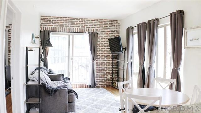 450 J ST, San Diego, CA 92101