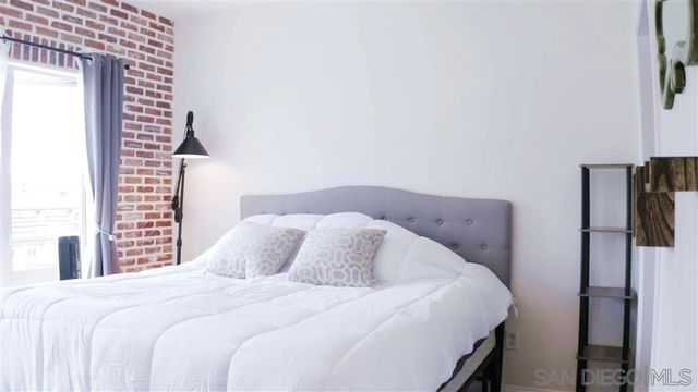 450 J ST, San Diego, CA 92101