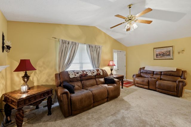 104 Bay Hill Drive, Winchester, KY 40391
