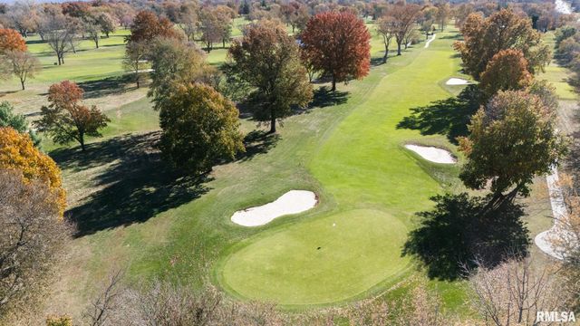 611 W Forest Lawn Avenue, Peoria, IL 61615