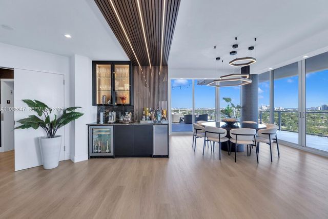 1180 N Federal Hwy 1602, Fort Lauderdale, FL 33304