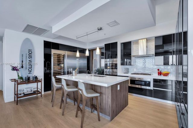 1180 N Federal Hwy 1602, Fort Lauderdale, FL 33304