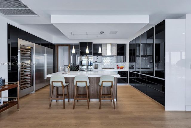 1180 N Federal Hwy 1602, Fort Lauderdale, FL 33304