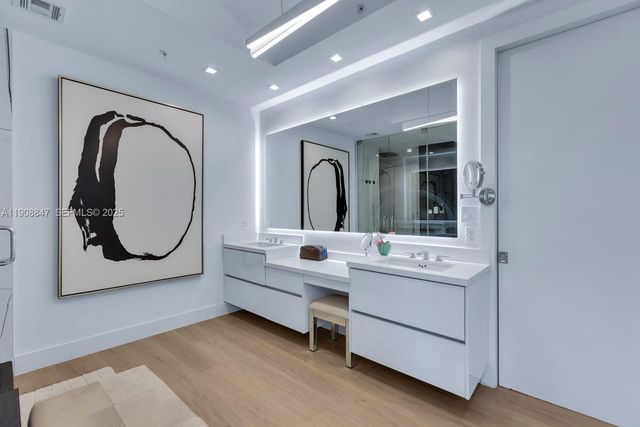 1180 N Federal Hwy 1602, Fort Lauderdale, FL 33304