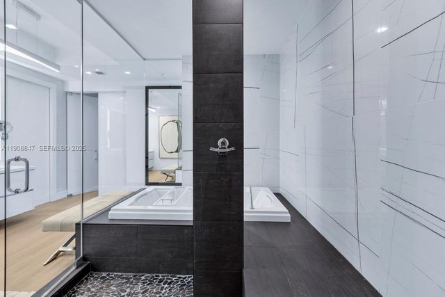 1180 N Federal Hwy 1602, Fort Lauderdale, FL 33304