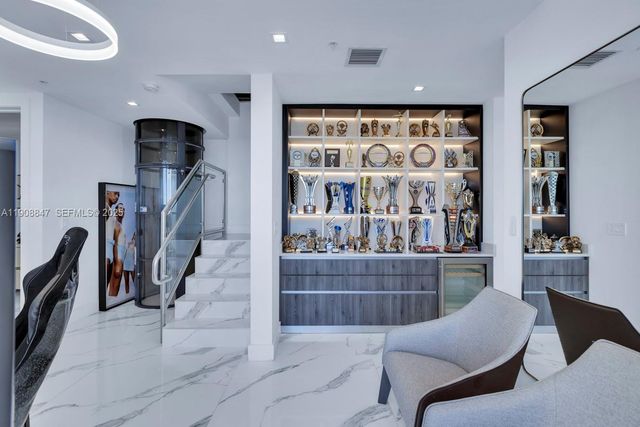 1180 N Federal Hwy 1602, Fort Lauderdale, FL 33304