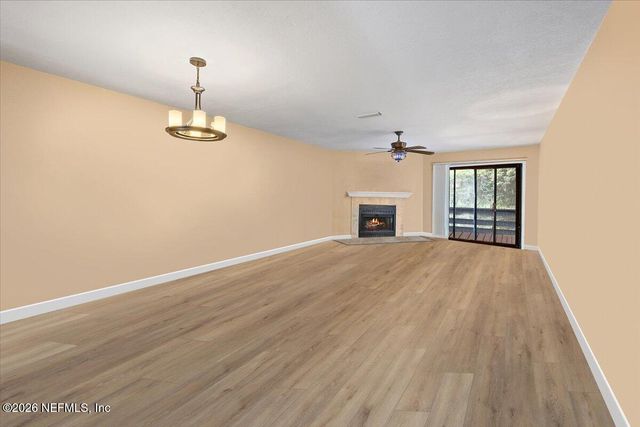 1604 ARCADIA Drive 307, Jacksonville, FL 32207