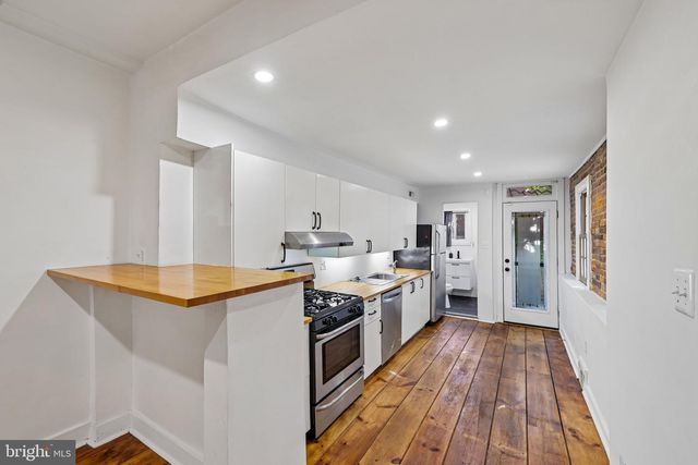 27 S ARLINGTON AVE, Baltimore, MD 21223