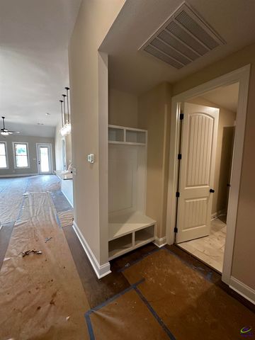 2 Pleasant Oaks Drive, Perry, GA 31069