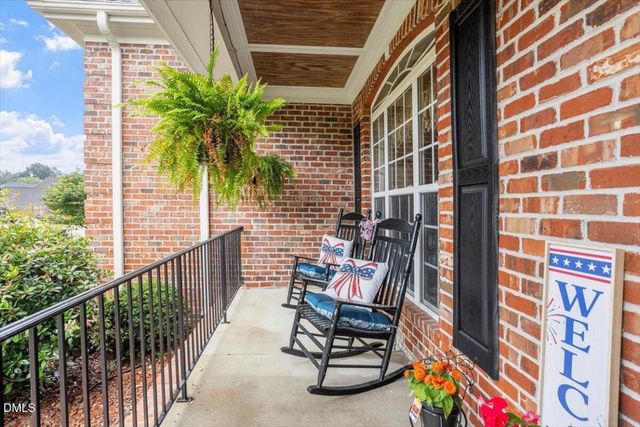 105 Aviary Court, Clayton, NC 27520